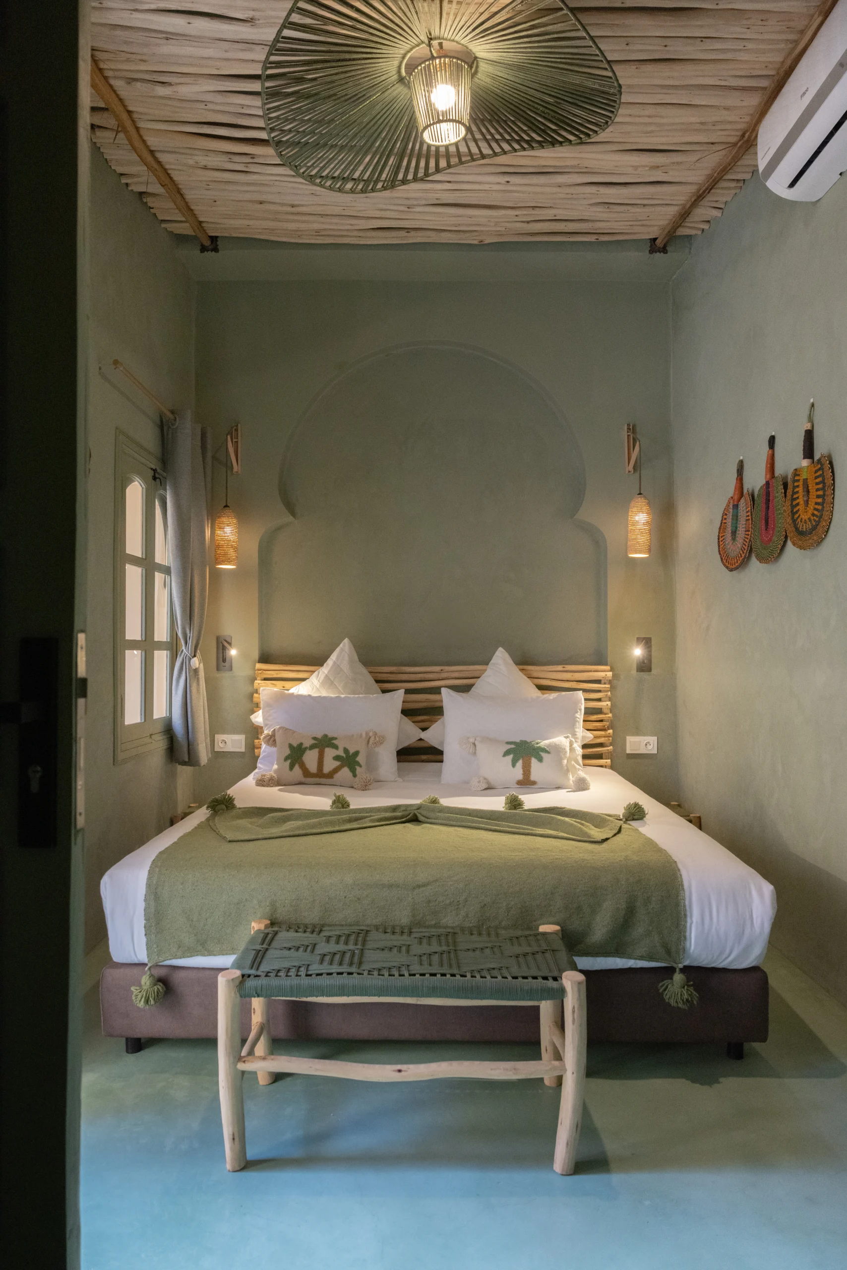 Suite Kaki
